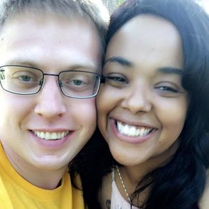 Meet your Posher, Lara